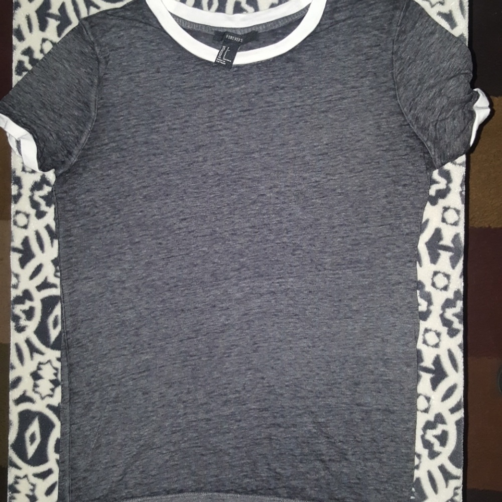 Forever 21 tee